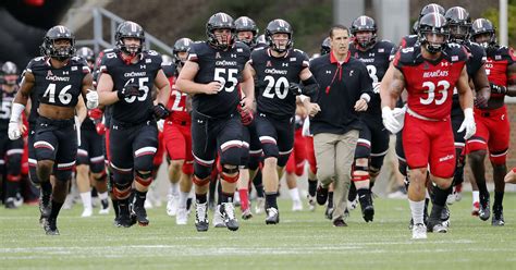 University of cincinnati football - UC's Scott Satterfield assembling 2024's Bearcat football team to compete in Big 12. Before the college football transfer portal opened, 20 players announced their departures from the University ...